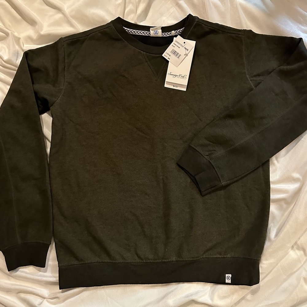 Sovereign Code Boys olive crew neck size L (14-16).